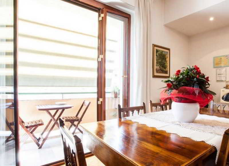 Rent Rooms Filomena E Francesca Rome Exterior photo